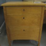 488 1198 CHEST OF DRAWERS